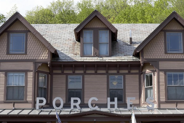 The Porches Inn at Mass MoCA image 1