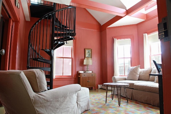 The Porches Inn at Mass MoCA image 2